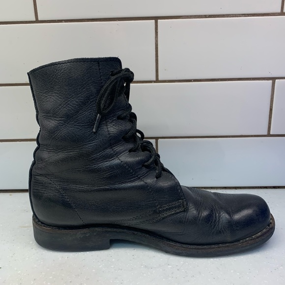 Classic Roots leather boot - Picture 3 of 5